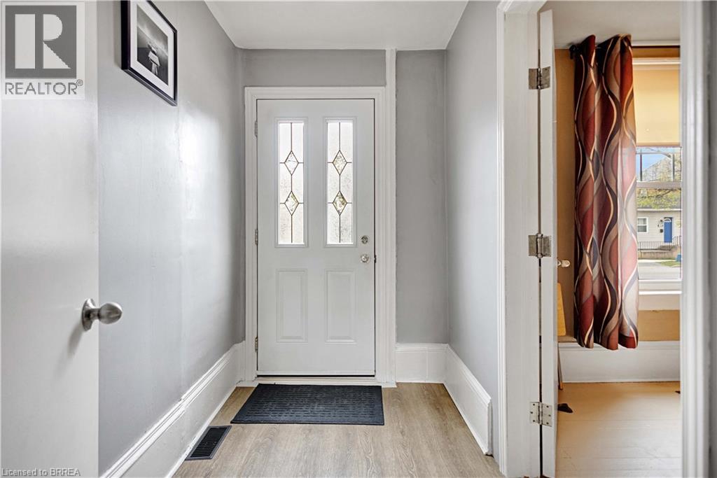 303 Dalhousie Street Property Photo 4