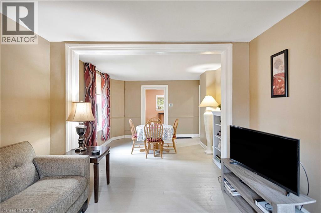 303 Dalhousie Street Property Photo 6