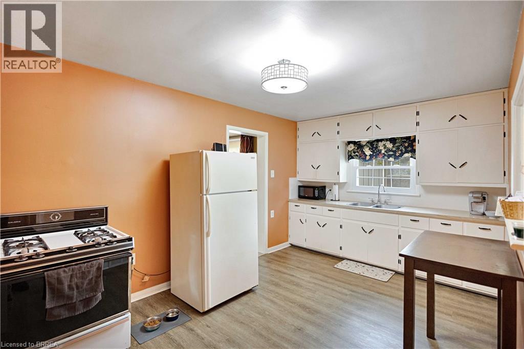 303 Dalhousie Street Property Photo 9