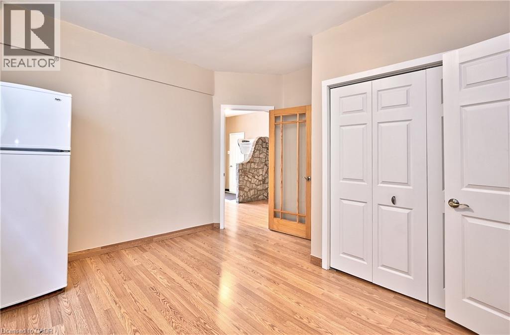 1476 Barton Street E Property Photo 7