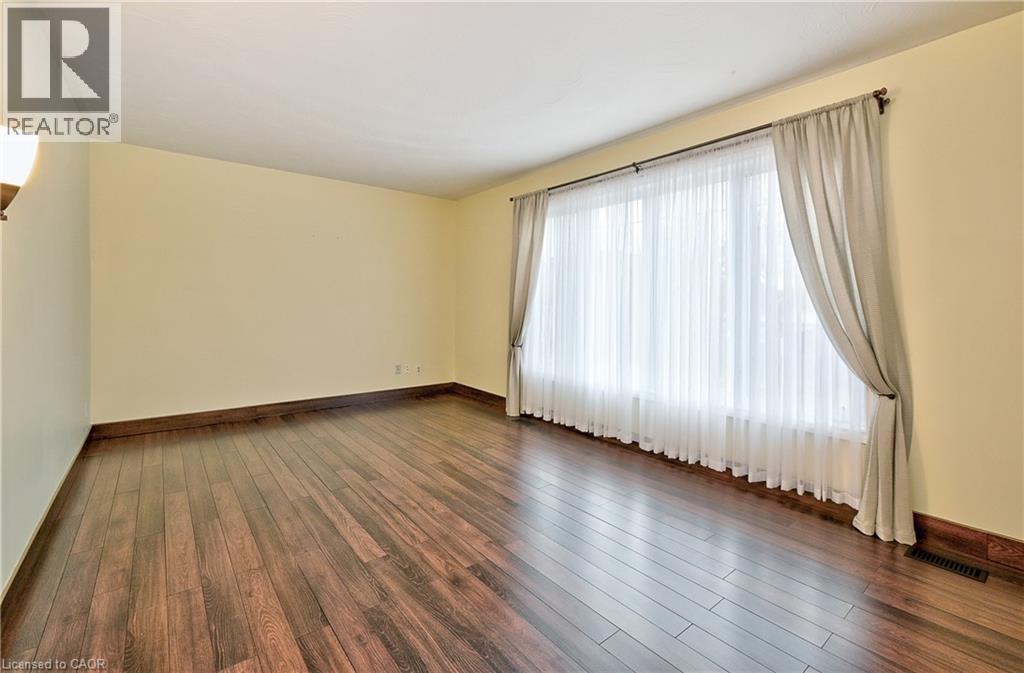 1476 Barton Street E Property Photo 16