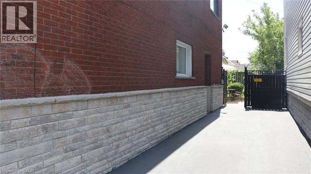 1476 Barton Street E Property Photo 22