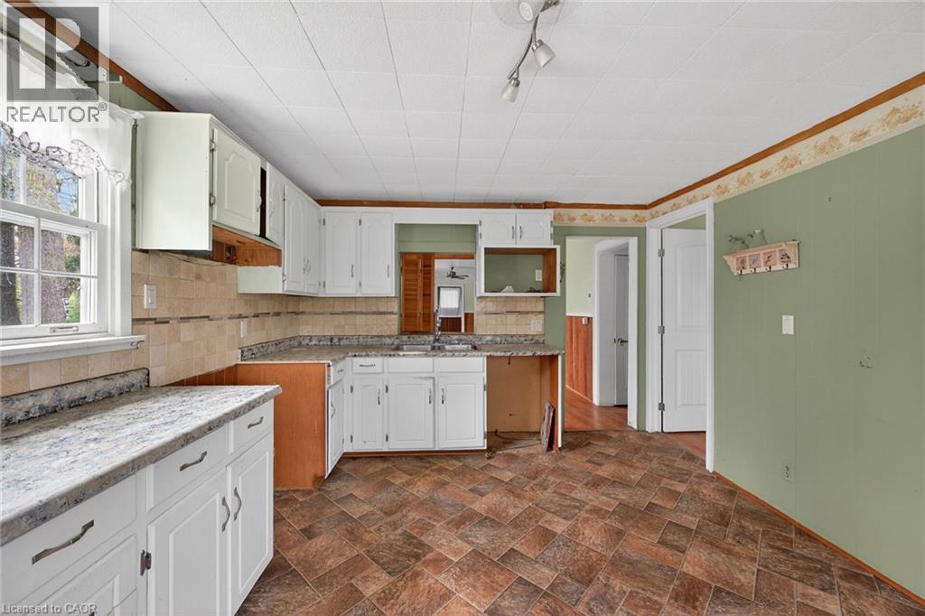313 John Street Property Photo 21