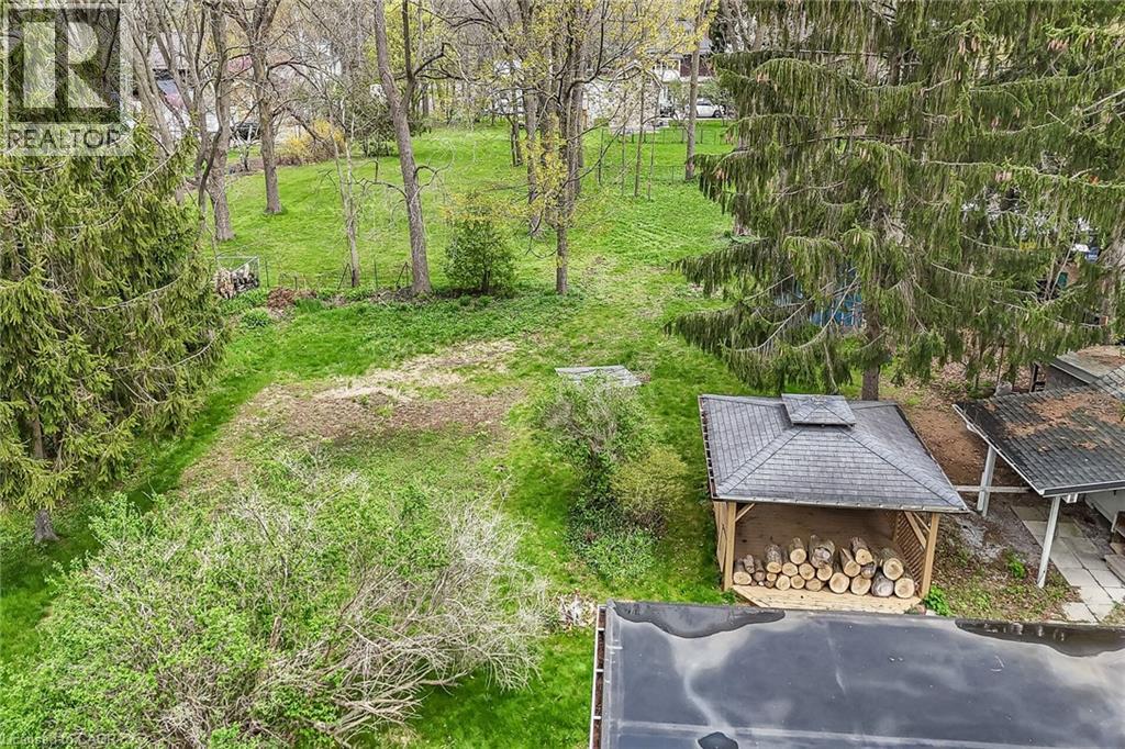 313 John Street Property Photo 47