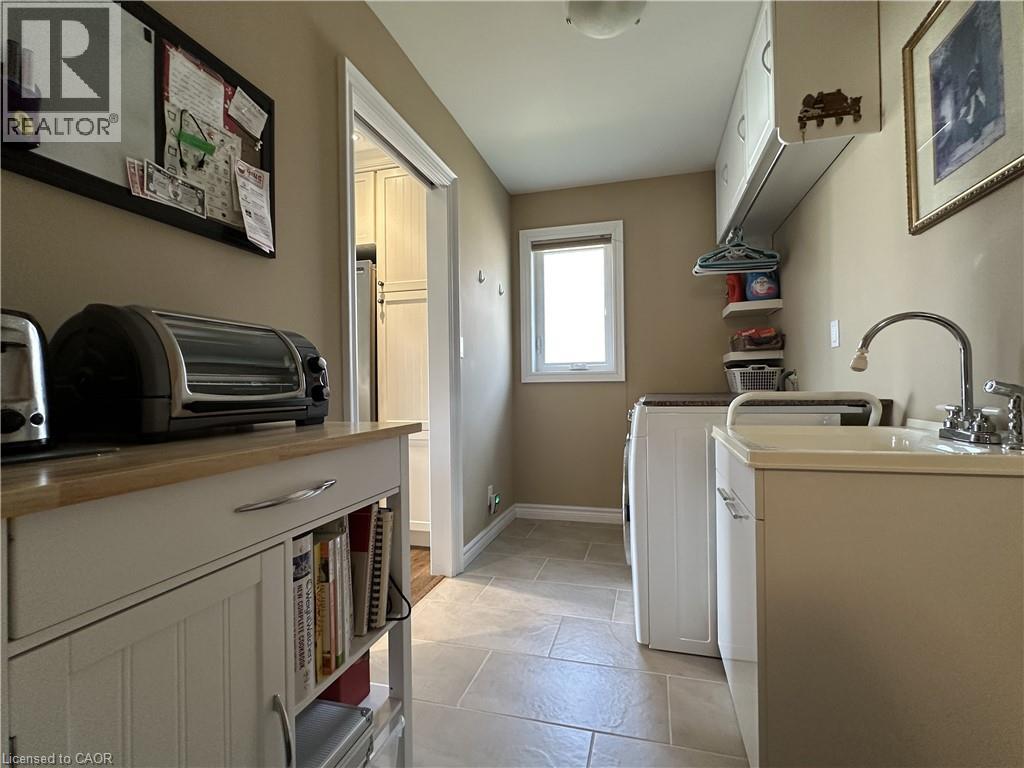 99 Angler Avenue Property Photo 30