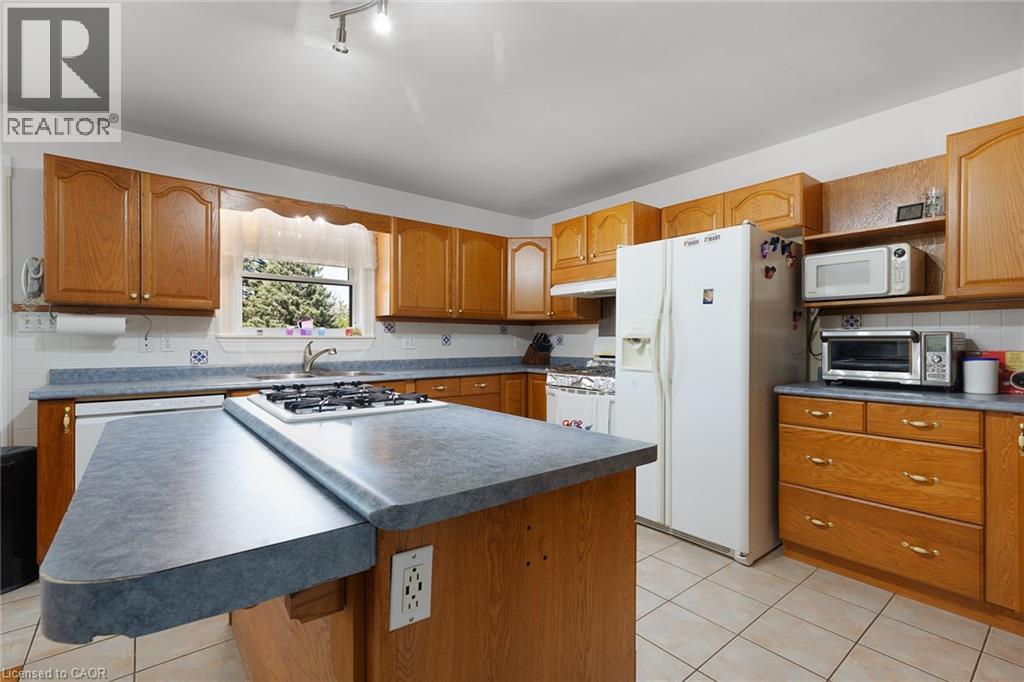 6 Scott Street Property Photo 22