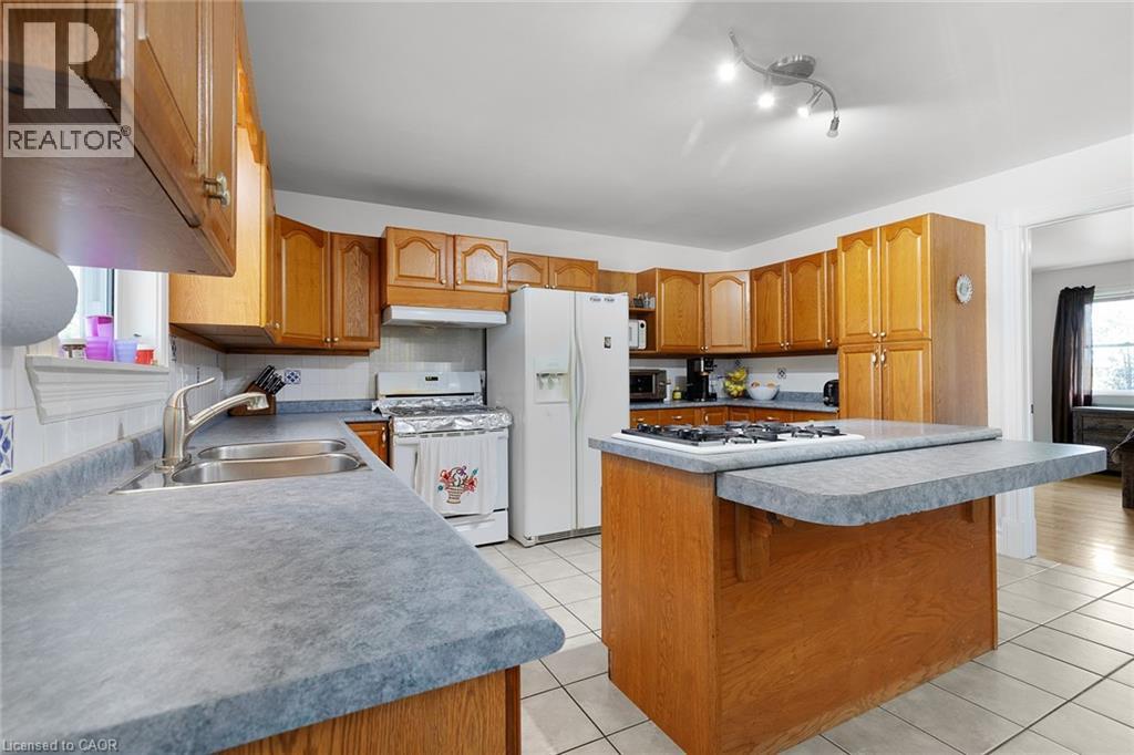 6 Scott Street Property Photo 23