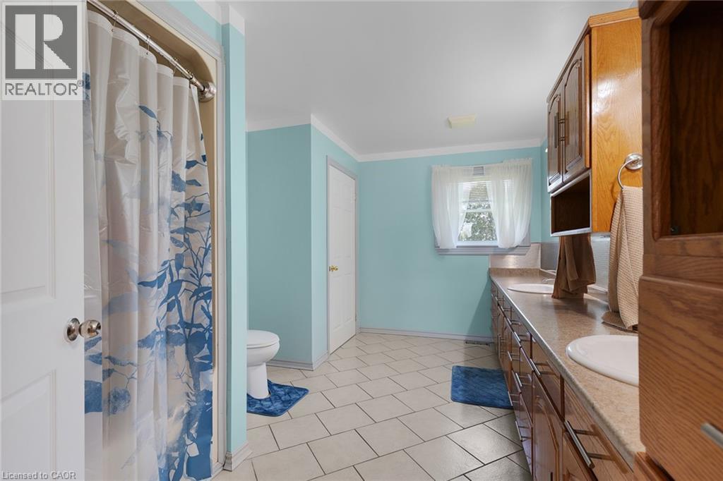 6 Scott Street Property Photo 27