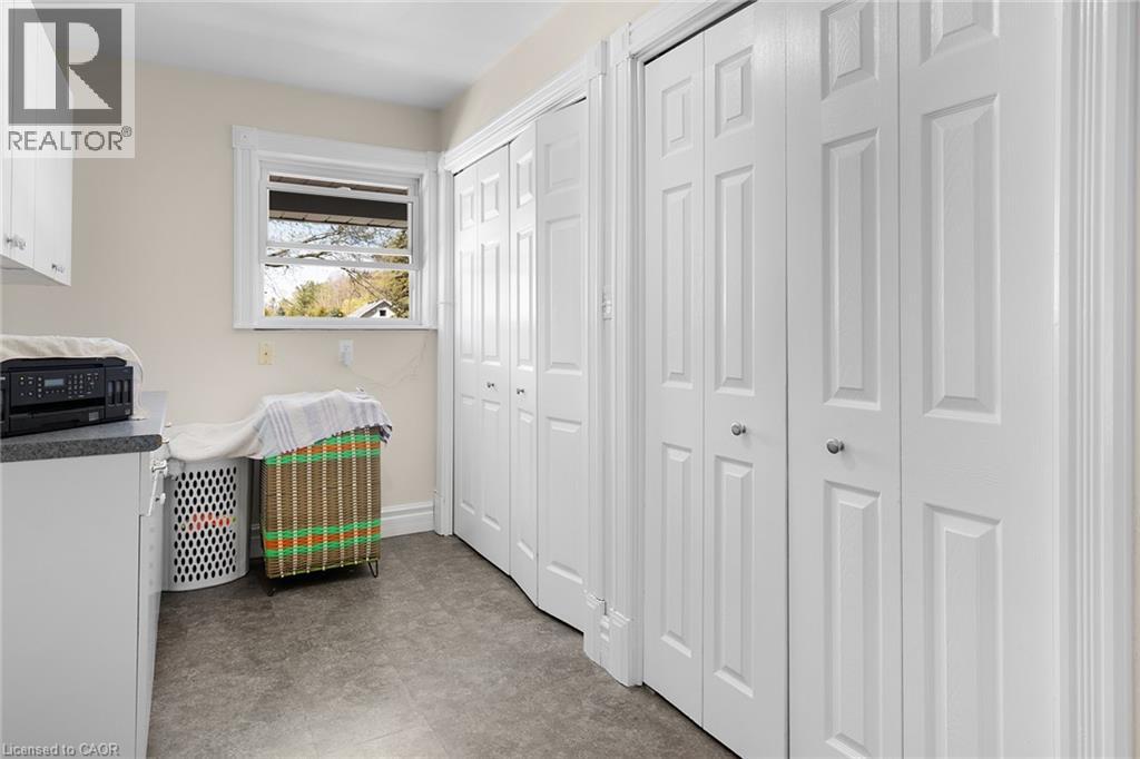 6 Scott Street Property Photo 32