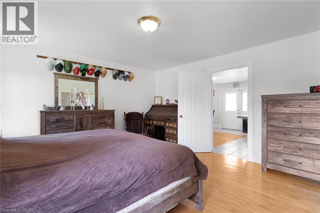 6 Scott Street Property Photo 37