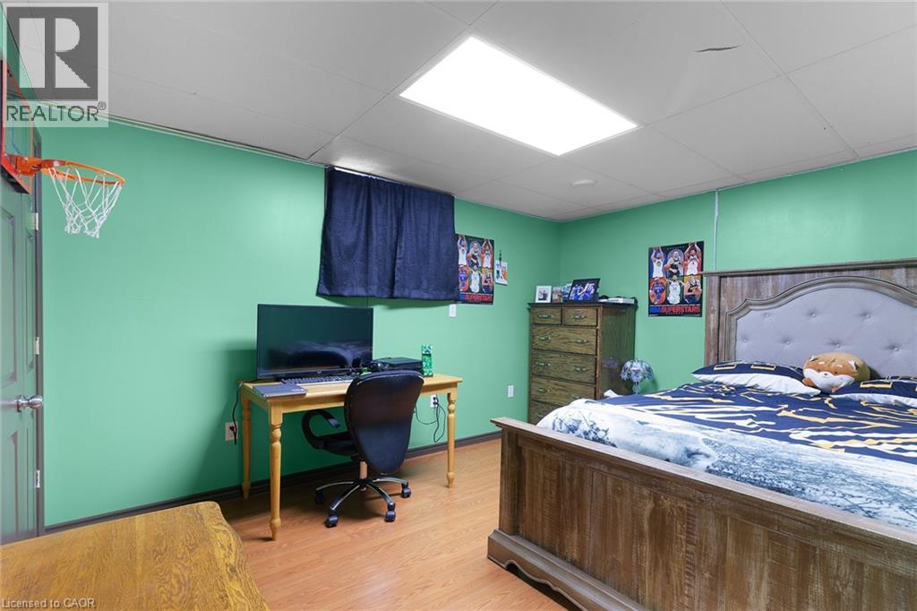 6 Scott Street Property Photo 46