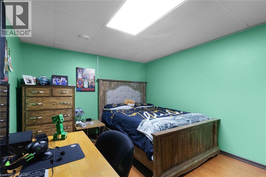 6 Scott Street Property Photo 48