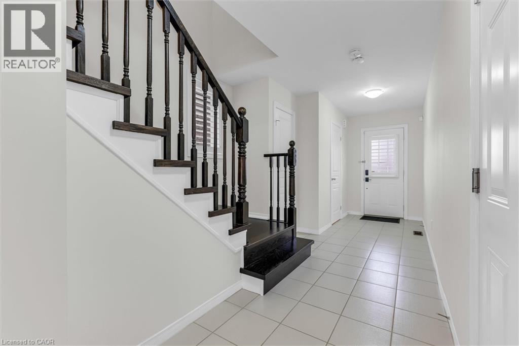183 Penny Lane Property Photo 4
