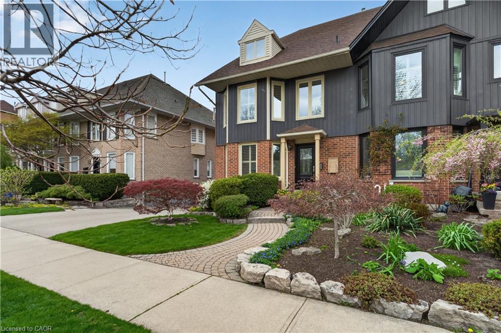 77 Sunvale Place Property Photo 3