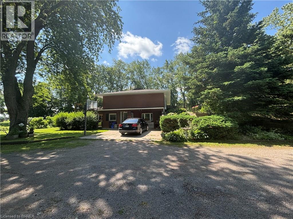 761 Lynden Road Property Photo 4