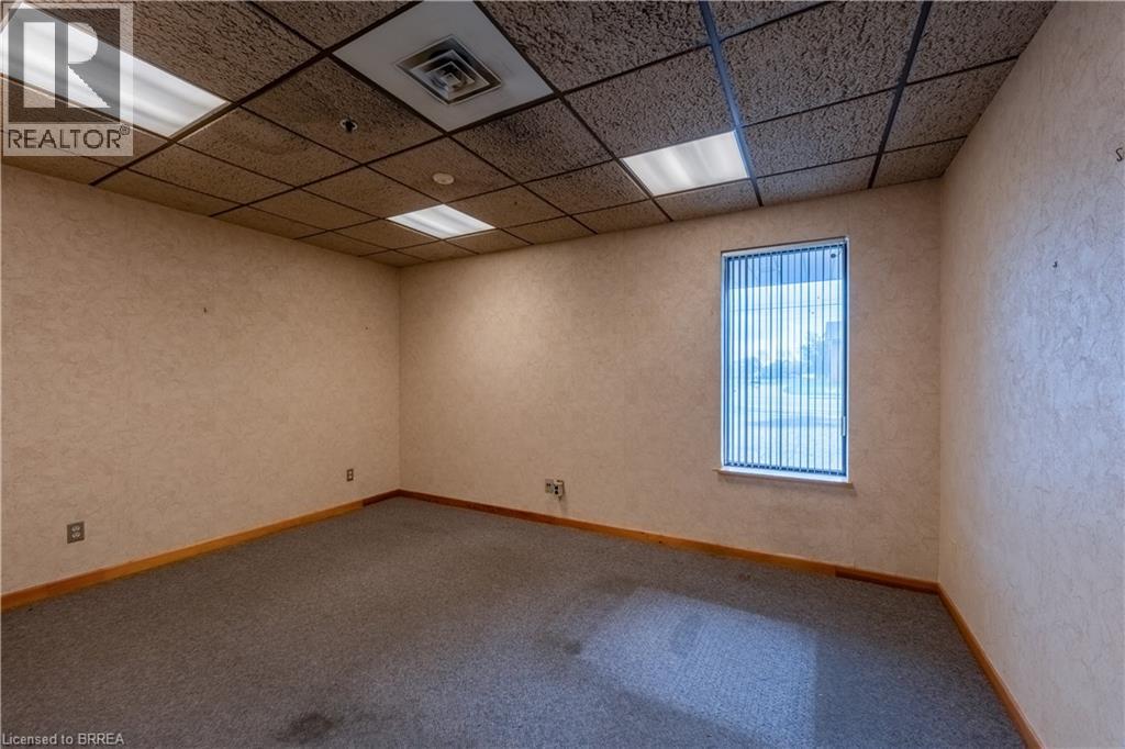 115 Scott Avenue Property Photo 6