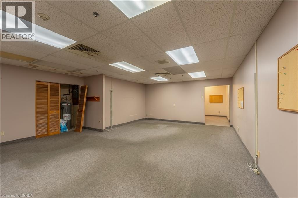 115 Scott Avenue Property Photo 9