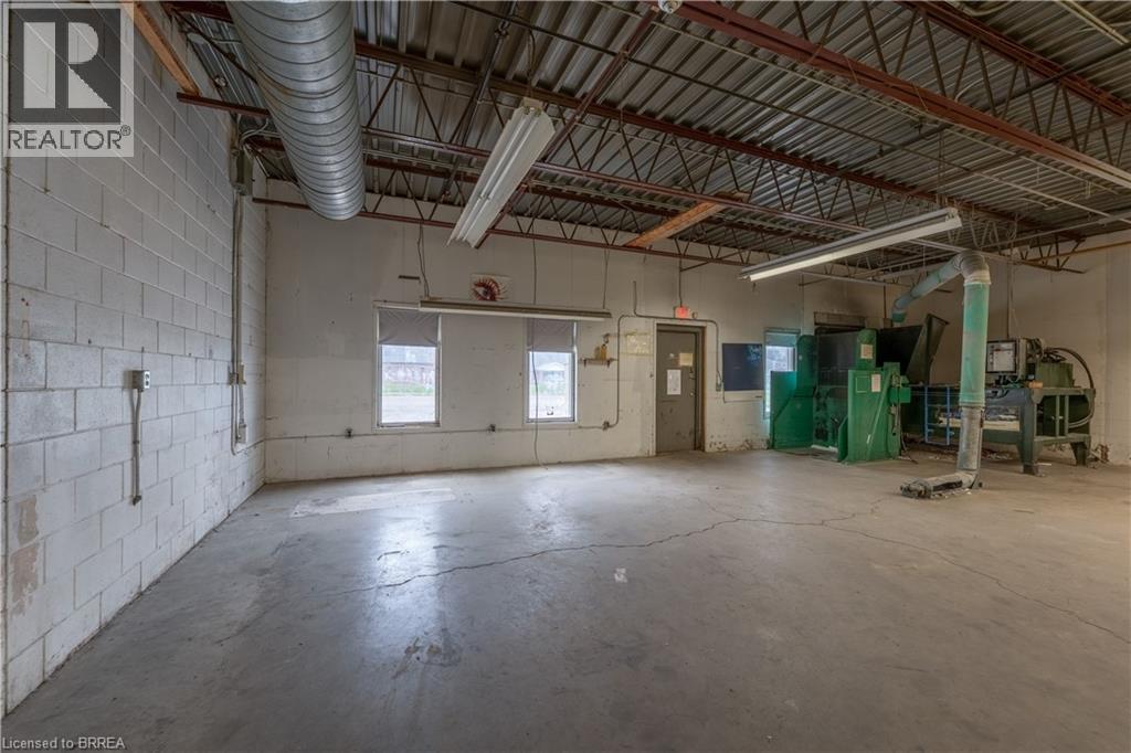 115 Scott Avenue Property Photo 13