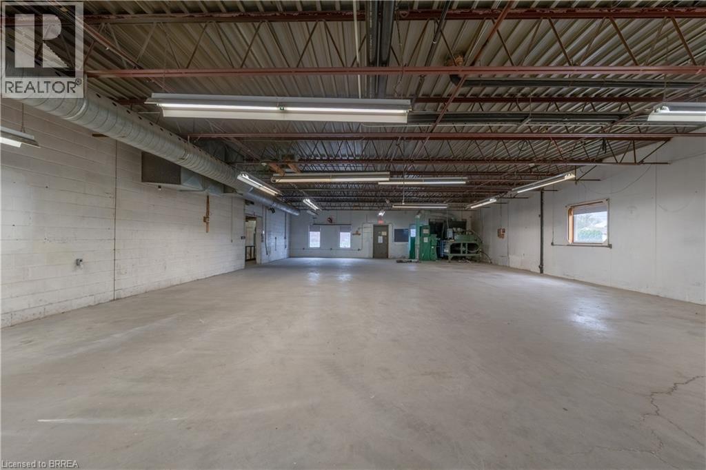 115 Scott Avenue Property Photo 14