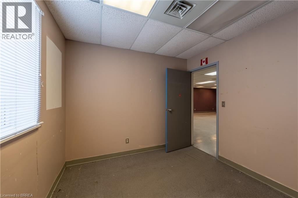 115 Scott Avenue Property Photo 18