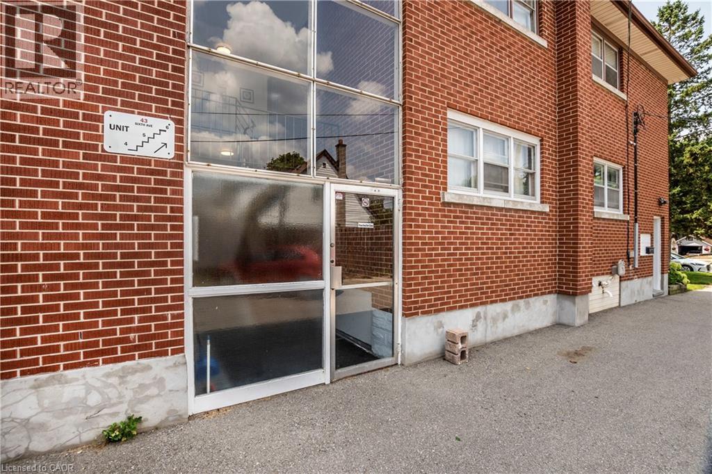 43 Sixth Avenue Property Photo 4