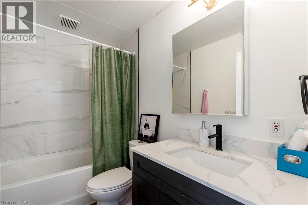 43 Sixth Avenue Property Photo 13
