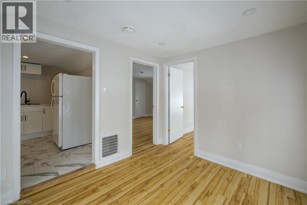 3355 King Street E Property Photo 9