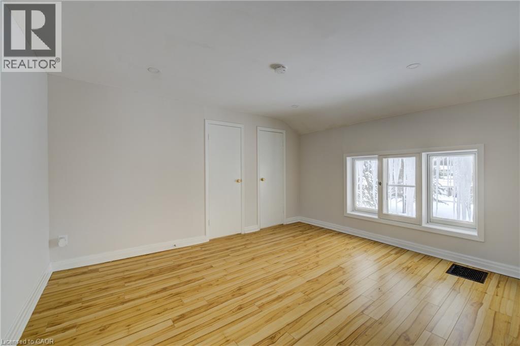 3355 King Street E Property Photo 13