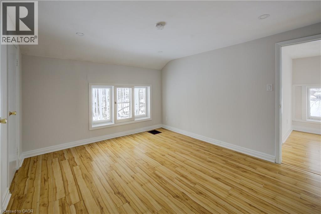3355 King Street E Property Photo 14