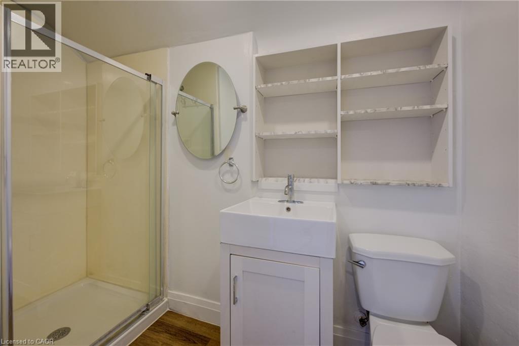 3355 King Street E Property Photo 15