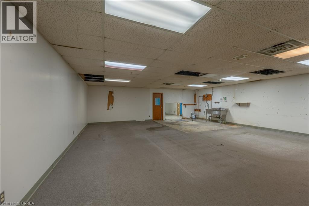 115 Scott Avenue Unit# B Property Photo 13