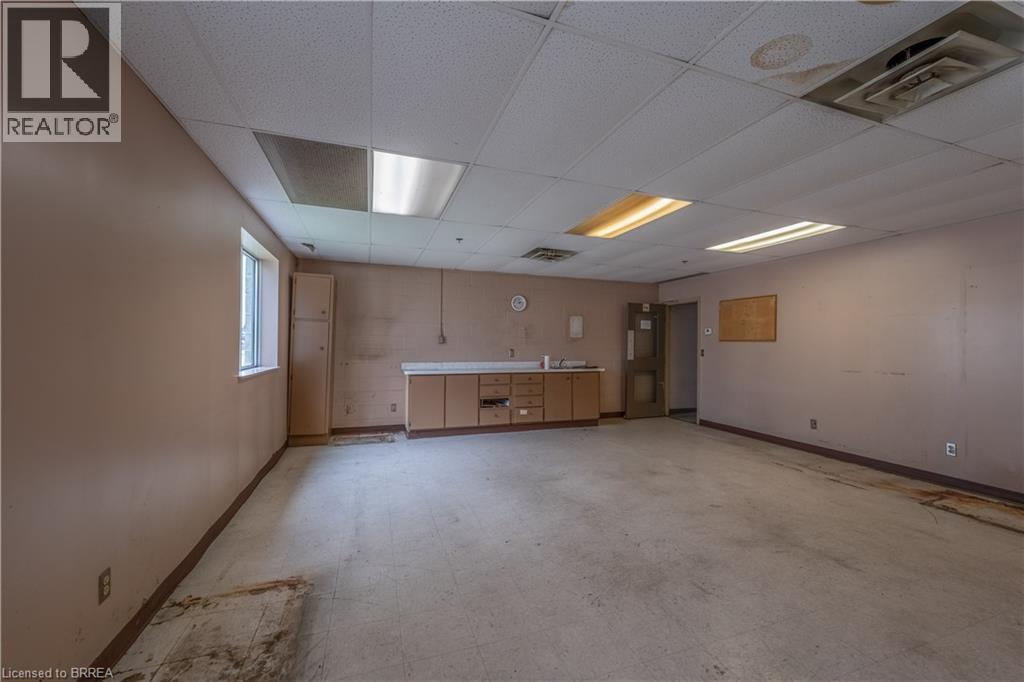 115 Scott Avenue Unit# B Property Photo 19