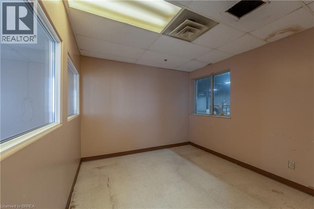 115 Scott Avenue Unit# B Property Photo 20