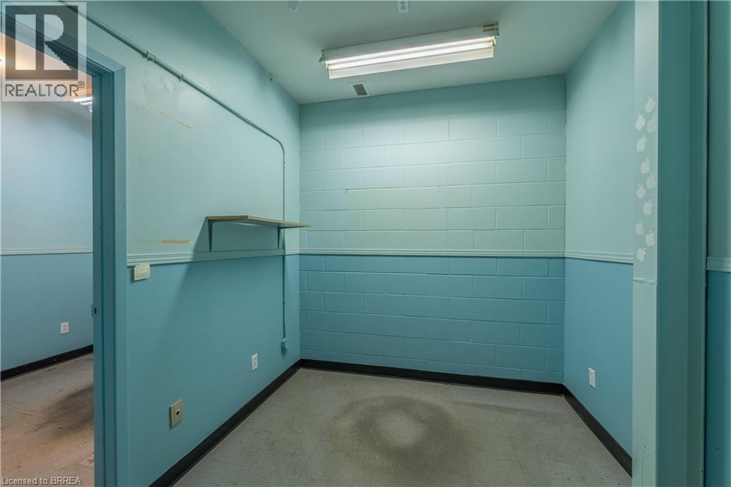 115 Scott Avenue Unit# B Property Photo 28