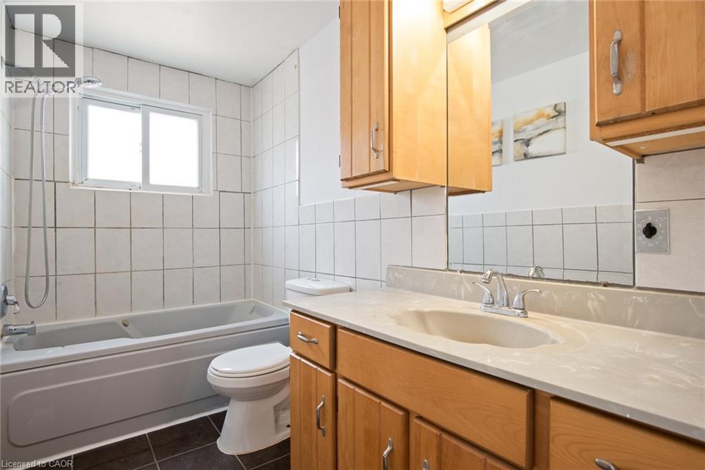 87 Christopher Drive Property Photo 24