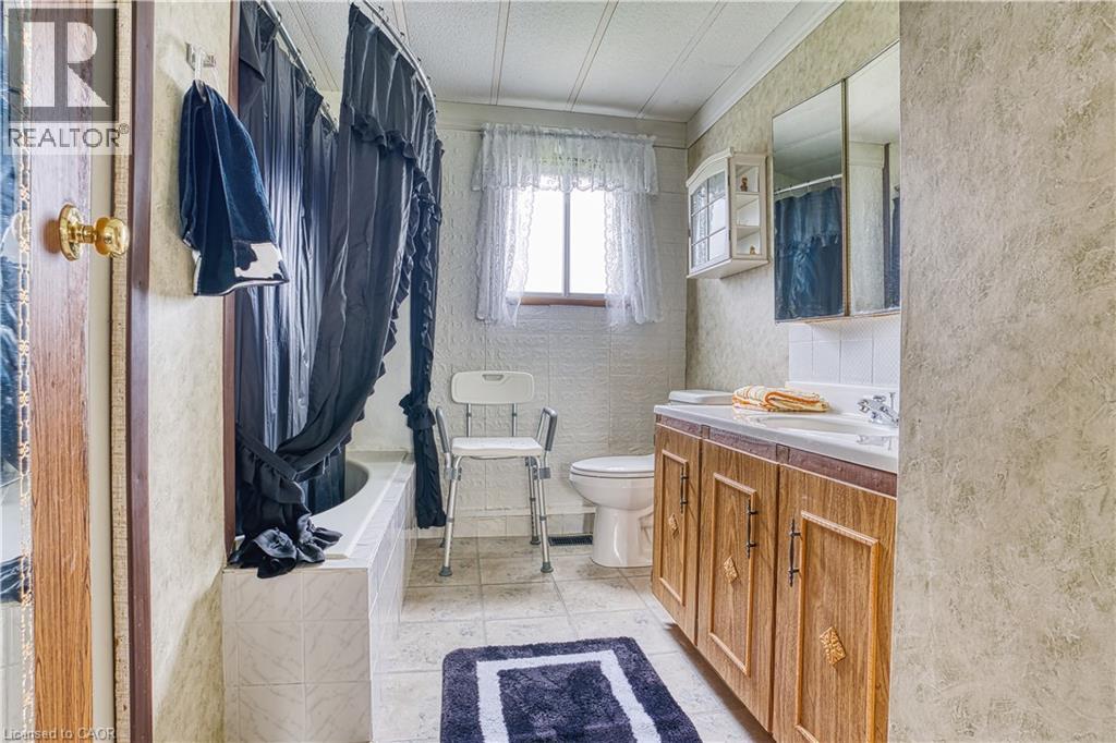 71 Fairview Crescent Property Photo 17