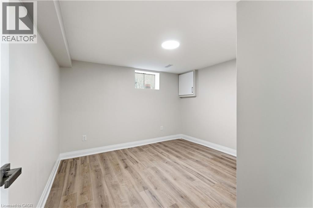 124 Mcelroy Road E Unit# 3 Property Photo 7