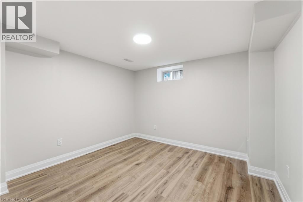 124 Mcelroy Road E Unit# 3 Property Photo 9