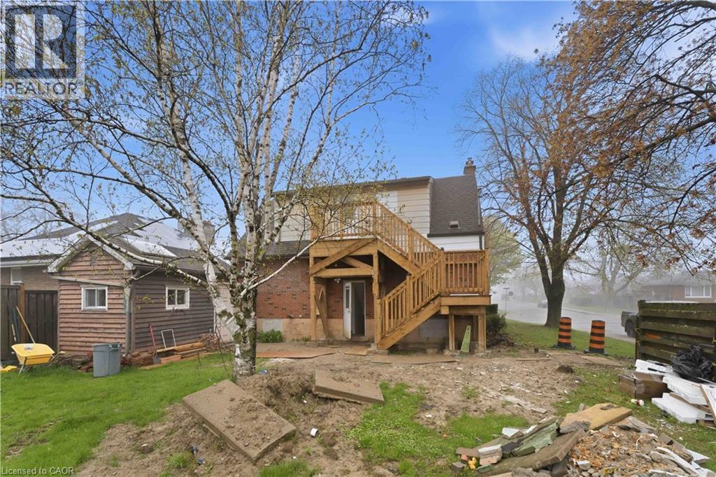 124 Mcelroy Road E Unit# 3 Property Photo 16