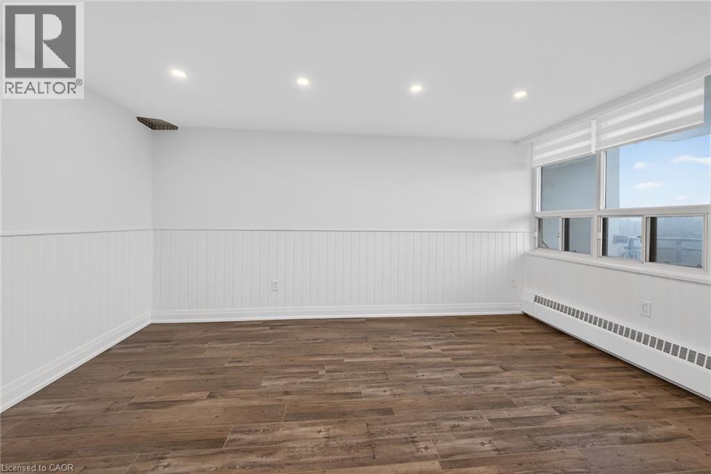 212 Kerr Street Unit# 702 Property Photo 9