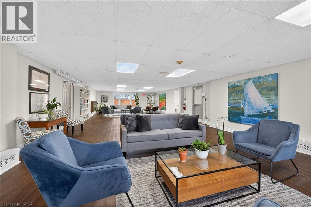 212 Kerr Street Unit# 702 Property Photo 38