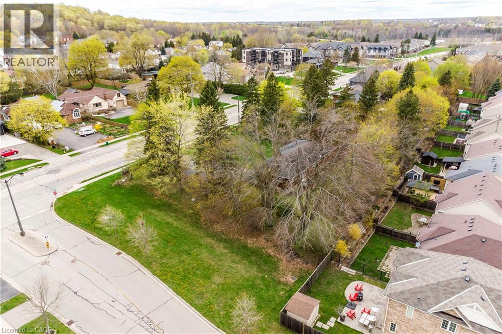 355 Guelph Avenue Property Photo 6