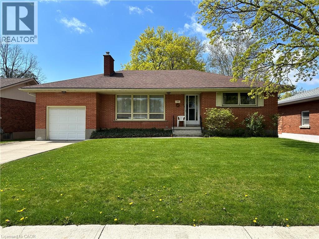 130 Gardiner Avenue E Property Photo 7