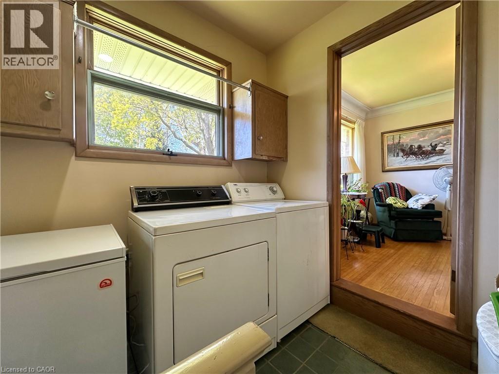 130 Gardiner Avenue E Property Photo 25