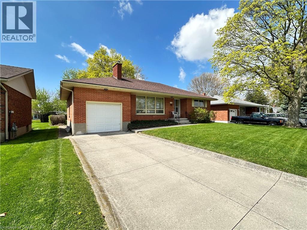 130 Gardiner Avenue E Property Photo 41