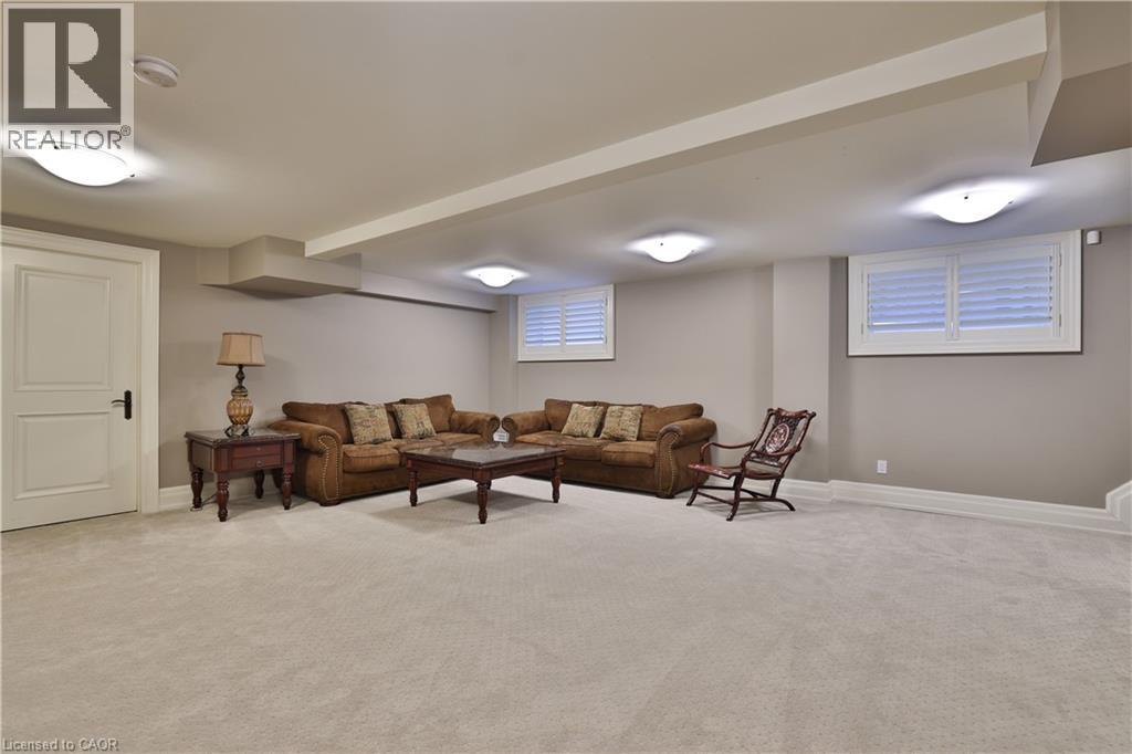 390 Seaton Drive Property Photo 39