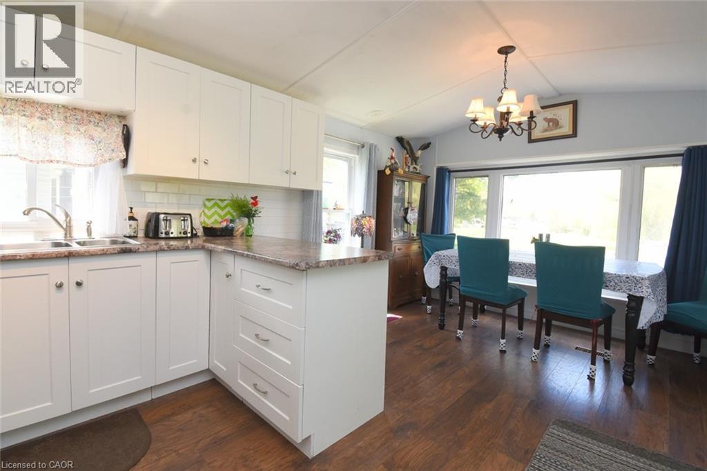 2490 Governors Road Unit# 5 Pondview Property Photo 15