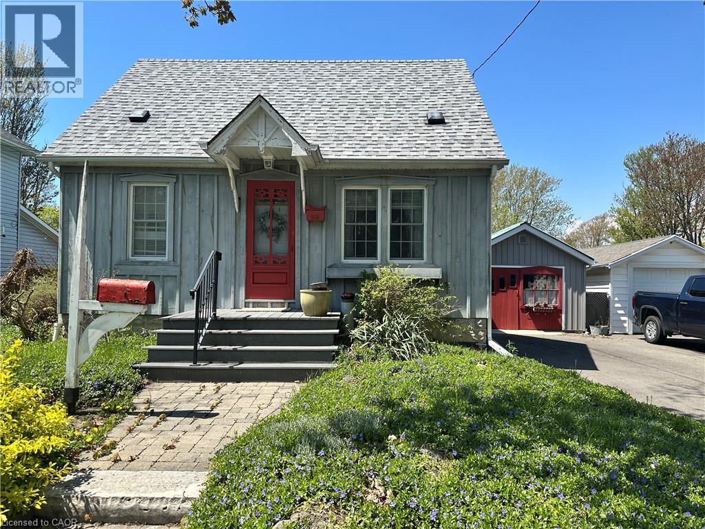 618 Pine Street Property Photo 2