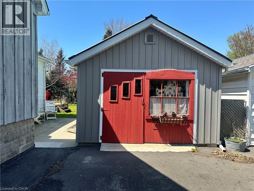 618 Pine Street Property Photo 29