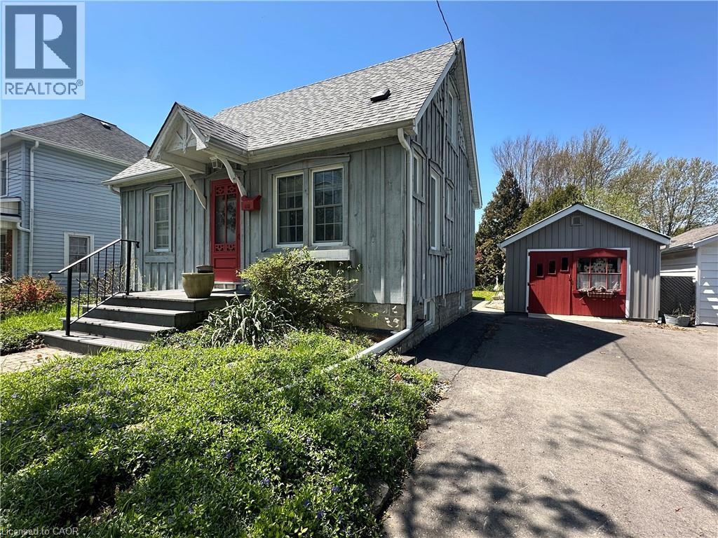 618 Pine Street Property Photo 35